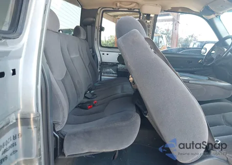 2003 GMC Sierra 1500 Sle z USA, uszkodzony, nr VIN 2GTEK19TX31263625